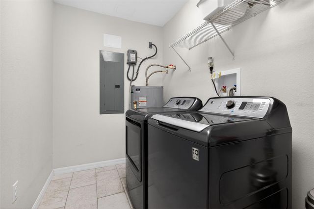 6548 19TH STREET N, St Petersburg, FL 33702