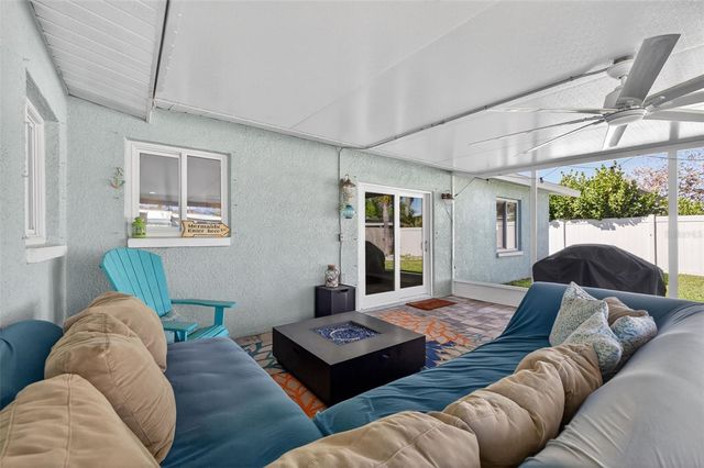 6548 19TH STREET N, St Petersburg, FL 33702