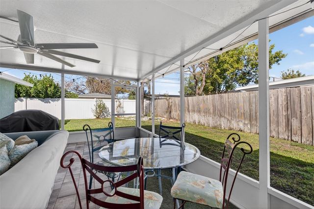 6548 19TH STREET N, St Petersburg, FL 33702