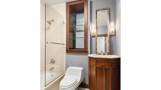 200 W 78th St Apt 2D, New York City, NY 10024