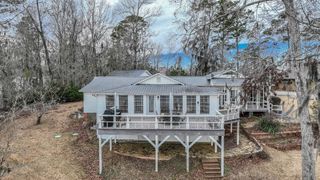 1706 Blackberry Road, Deatsville, AL 36022