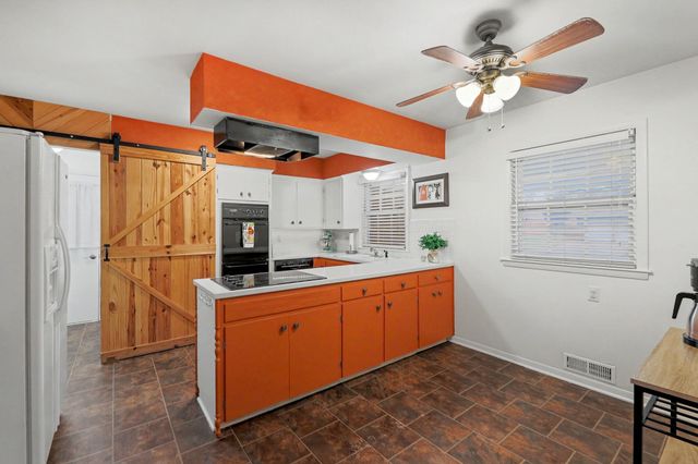 6409 E Elm St, Wichita, KS 67206