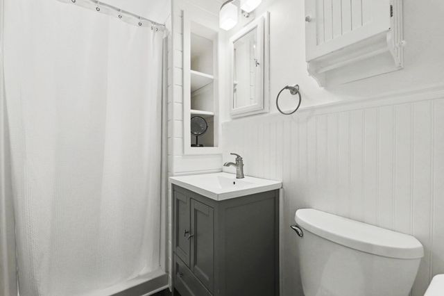 6409 E Elm St, Wichita, KS 67206