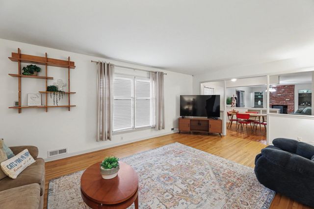 6409 E Elm St, Wichita, KS 67206