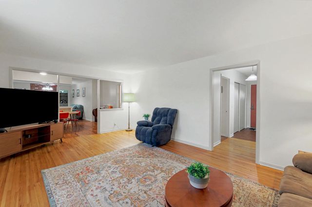 6409 E Elm St, Wichita, KS 67206