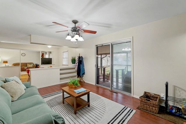 6409 E Elm St, Wichita, KS 67206