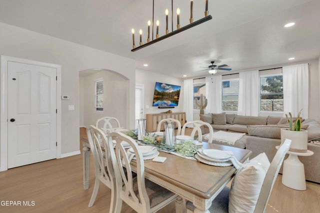 11512 ROBERT LENNOX Drive, El Paso, TX 79934