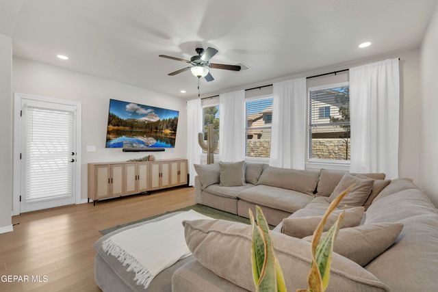 11512 ROBERT LENNOX Drive, El Paso, TX 79934