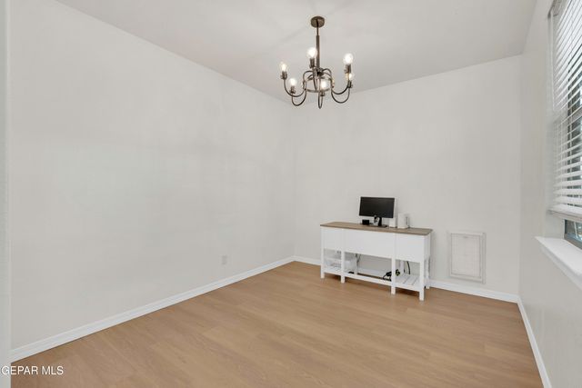 11512 ROBERT LENNOX Drive, El Paso, TX 79934