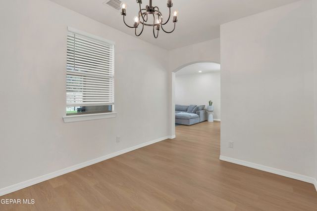 11512 ROBERT LENNOX Drive, El Paso, TX 79934