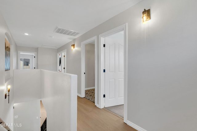 11512 ROBERT LENNOX Drive, El Paso, TX 79934