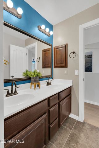 11512 ROBERT LENNOX Drive, El Paso, TX 79934