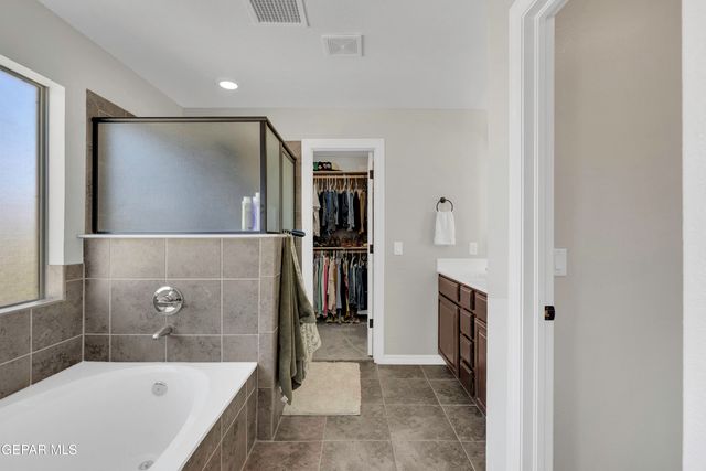 11512 ROBERT LENNOX Drive, El Paso, TX 79934