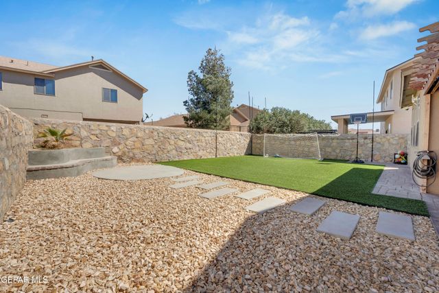 11512 ROBERT LENNOX Drive, El Paso, TX 79934