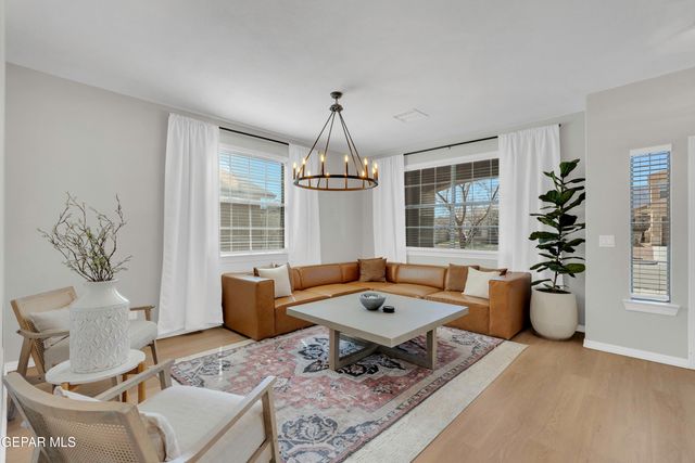 11512 ROBERT LENNOX Drive, El Paso, TX 79934