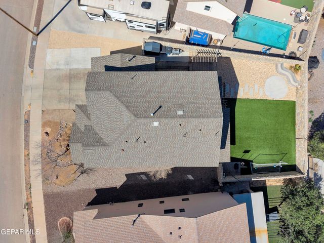 11512 ROBERT LENNOX Drive, El Paso, TX 79934