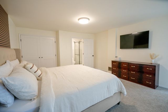 1313 RED BANK AVE, West Deptford, NJ 08086