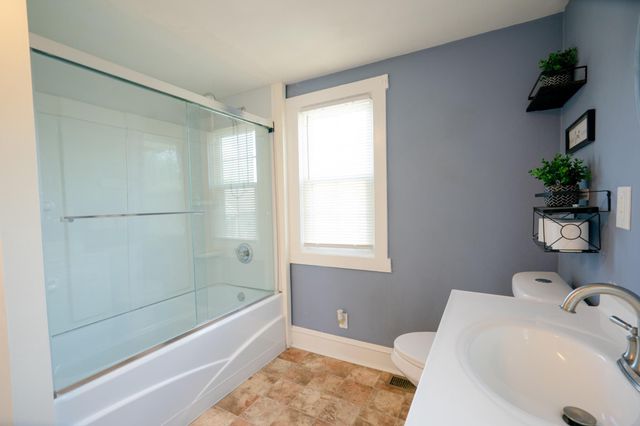 1313 RED BANK AVE, West Deptford, NJ 08086