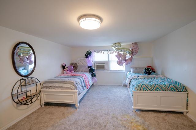 1313 RED BANK AVE, West Deptford, NJ 08086