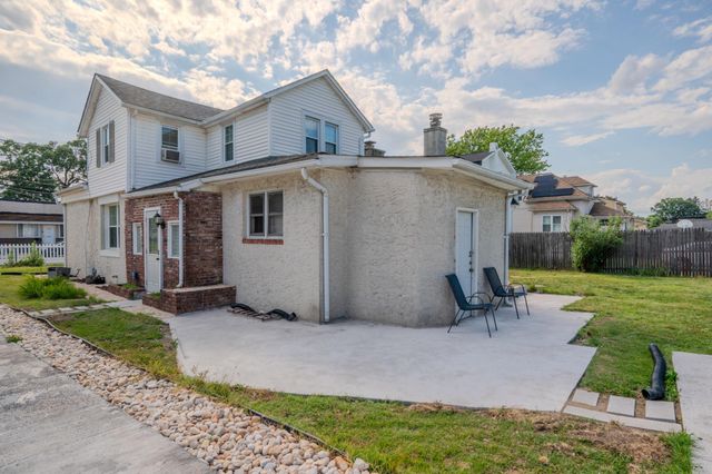 1313 RED BANK AVE, West Deptford, NJ 08086