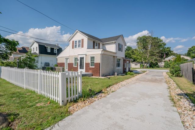 1313 RED BANK AVE, West Deptford, NJ 08086