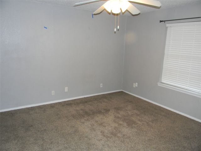 7024 Crosstimbers Lane, North Richland Hills, TX 76182