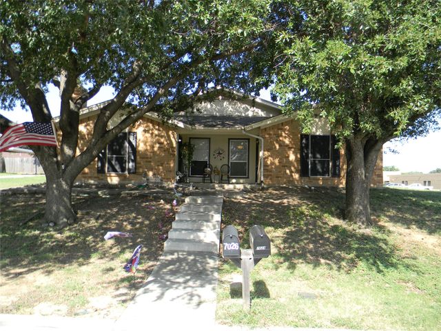 7024 Crosstimbers Lane, North Richland Hills, TX 76182