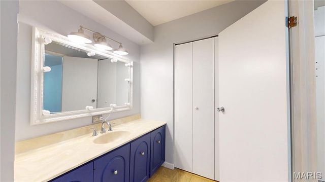 1051 Lafayette Court A, Collinsville, IL 62234