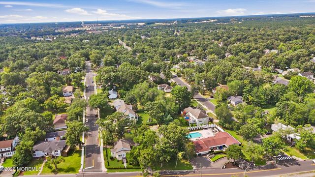 408 S Lake Drive, Lakewood, NJ 08701