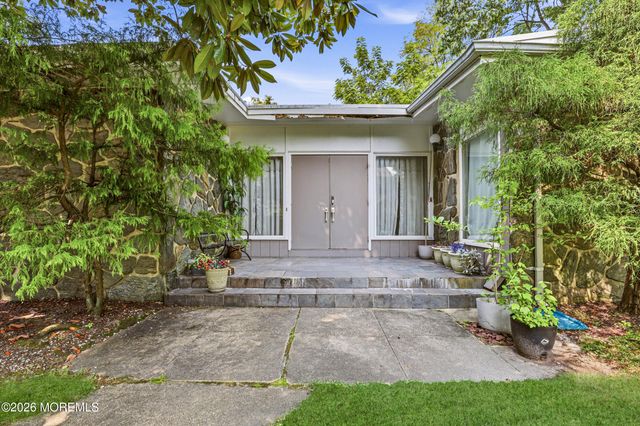 408 S Lake Drive, Lakewood, NJ 08701