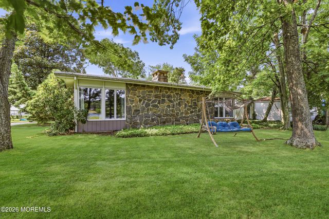 408 S Lake Drive, Lakewood, NJ 08701