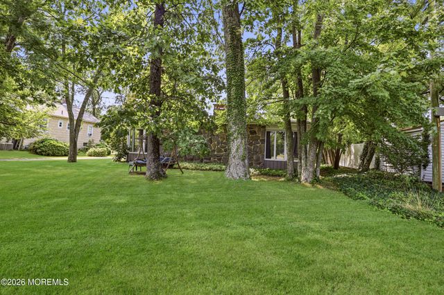 408 S Lake Drive, Lakewood, NJ 08701