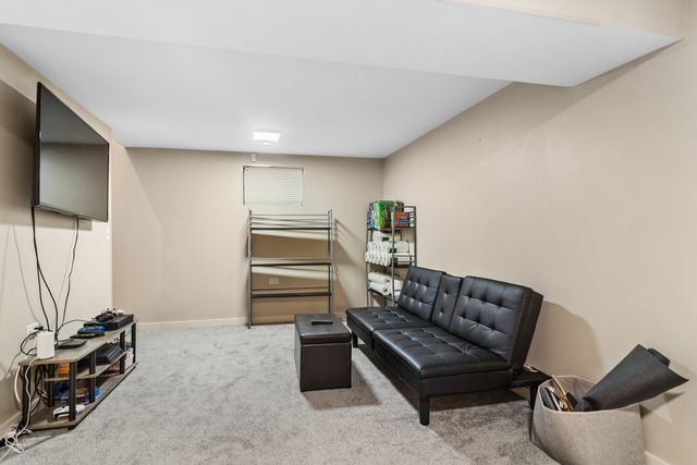 71 Willow Parkway 72-2, Buffalo Grove, IL 60089