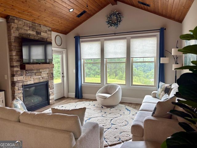 76 Hatch Drive, Clayton, GA 30525