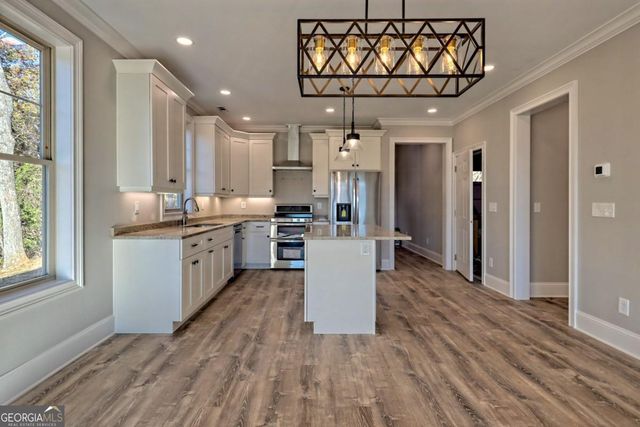 76 Hatch Drive, Clayton, GA 30525