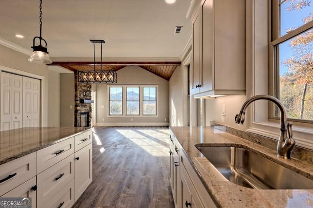 76 Hatch Drive, Clayton, GA 30525