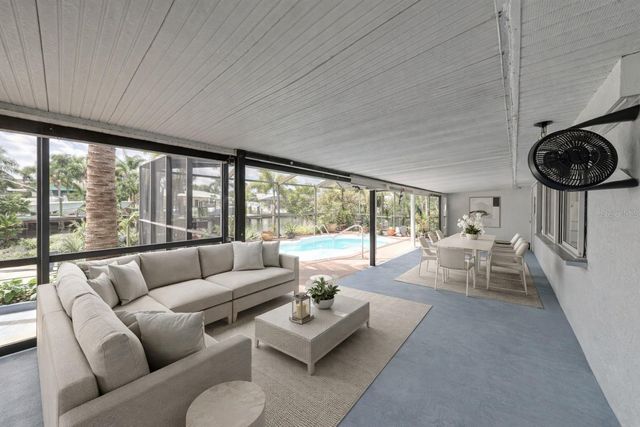 906 SAGO PALM WAY, Apollo Beach, FL 33572