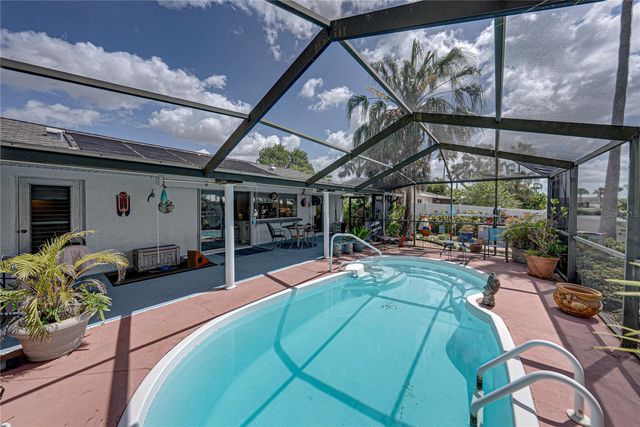 906 SAGO PALM WAY, Apollo Beach, FL 33572