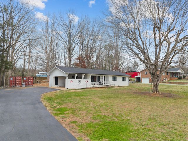 210 County Road 556, Athens, TN 37303