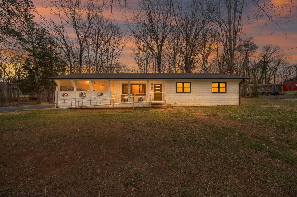 210 County Road 556, Athens, TN 37303