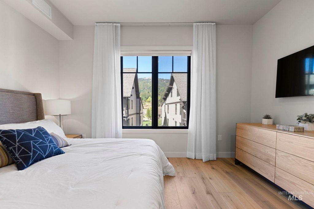 720 Village Drive 301, Donnelly, ID 83615 photo 23