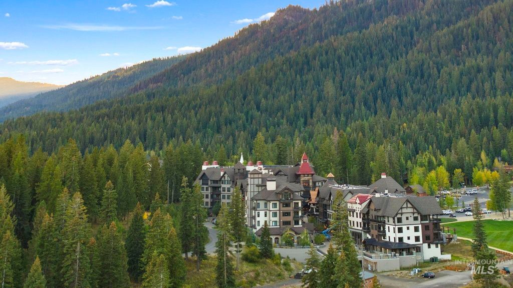 720 Village Drive 301, Donnelly, ID 83615 photo 34