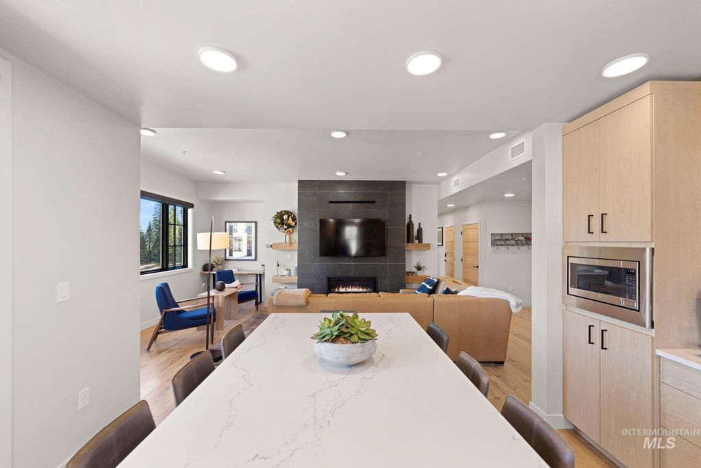 720 Village Drive 301, Donnelly, ID 83615 photo 7