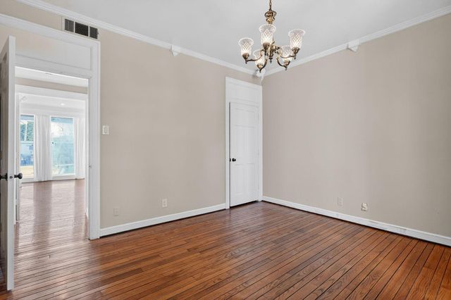 607 S Haswell Drive, Bryan, TX 77803