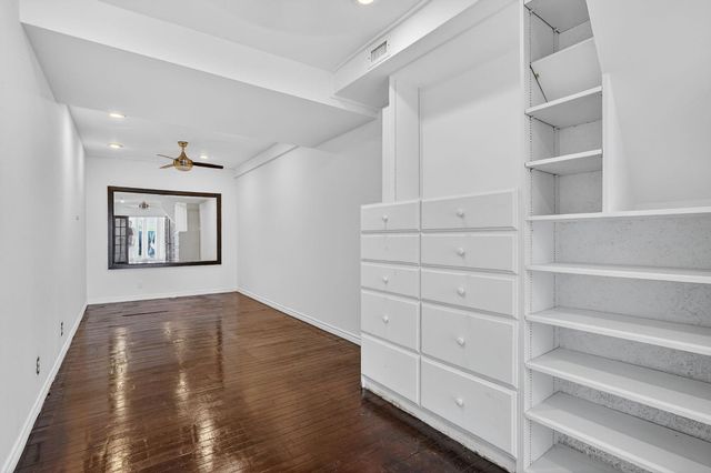 607 S Haswell Drive, Bryan, TX 77803