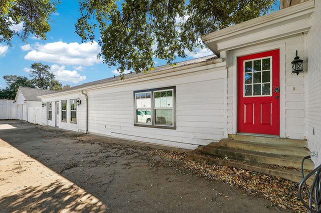 607 S Haswell Drive, Bryan, TX 77803