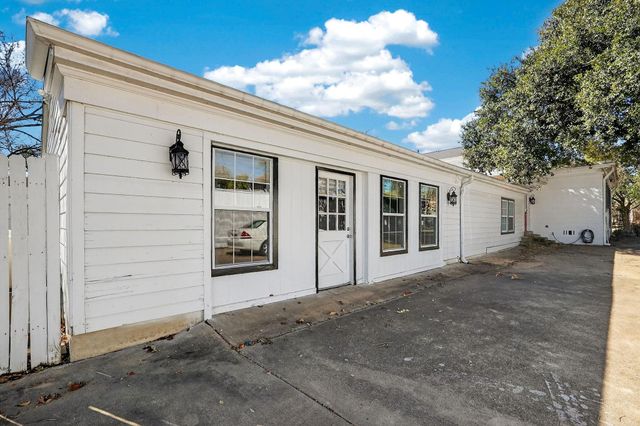 607 S Haswell Drive, Bryan, TX 77803