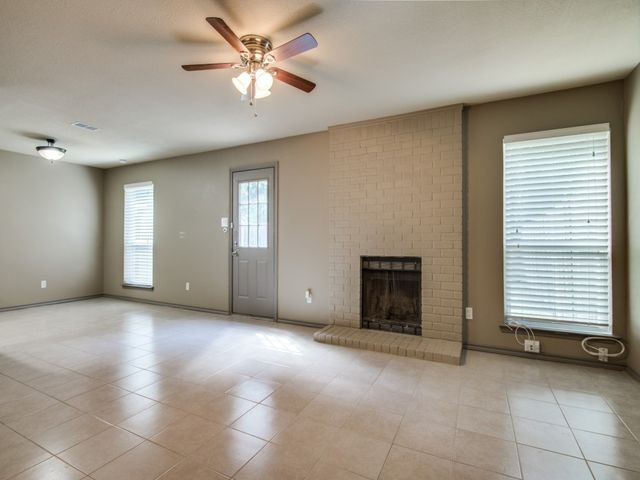 7716 Sable Lane, North Richland Hills, TX 76182