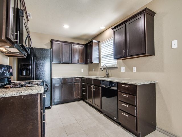 7716 Sable Lane, North Richland Hills, TX 76182