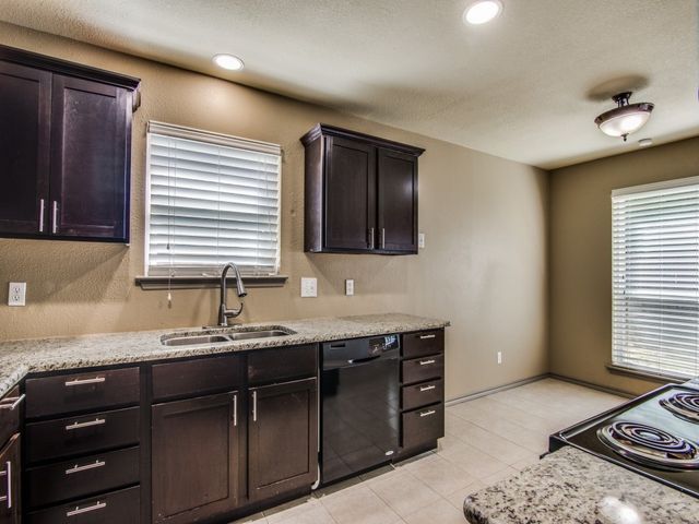 7716 Sable Lane, North Richland Hills, TX 76182